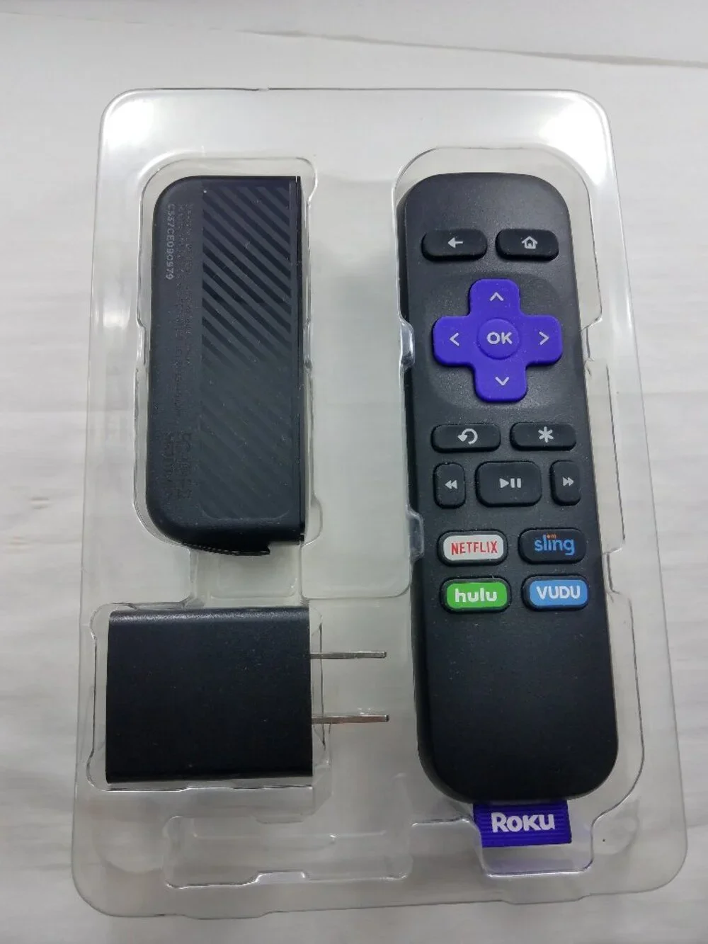 Roku 3910RW Express+ (6th Generation) HD Media Streamer - Black - Picture 2 of 6